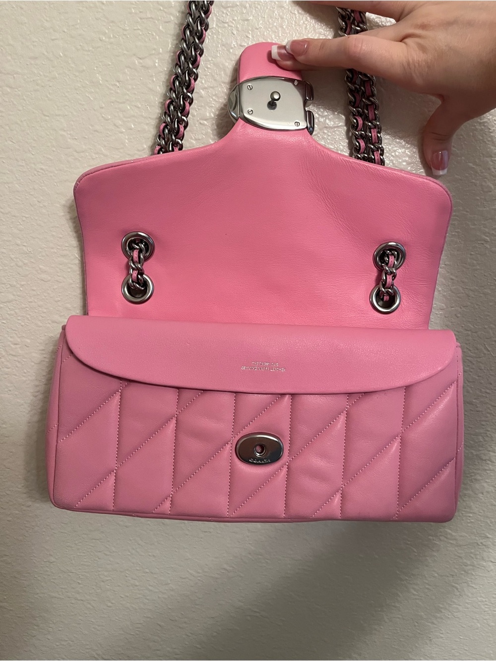 Coach quilted tabby 26 in vivid pink - Picture 8 of 11